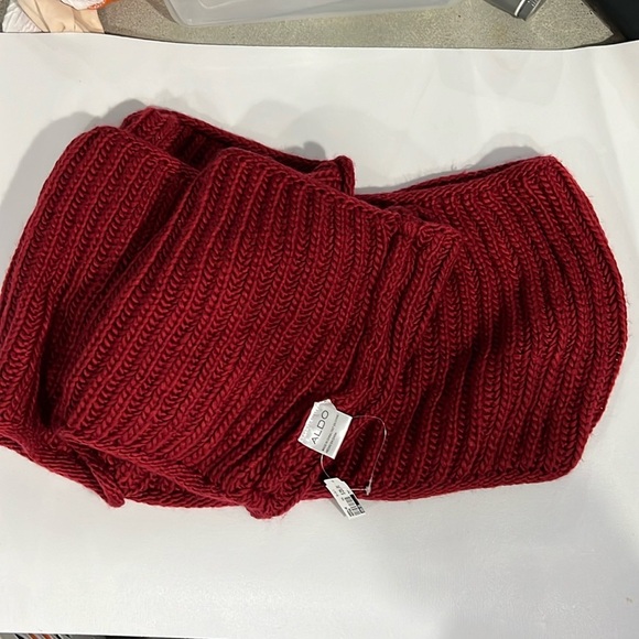 NWT Aldo burgundy infinity scarf - Picture 1 of 4